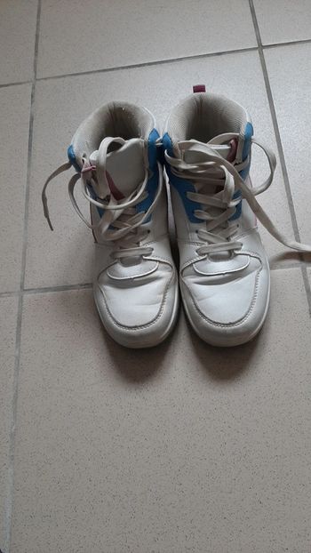 Basket montante stitch taille 33