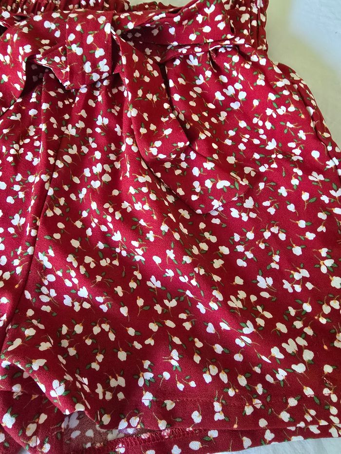 Short fleuri fluide 🍒collection actuelle🍒taille 34 - photo numéro 3