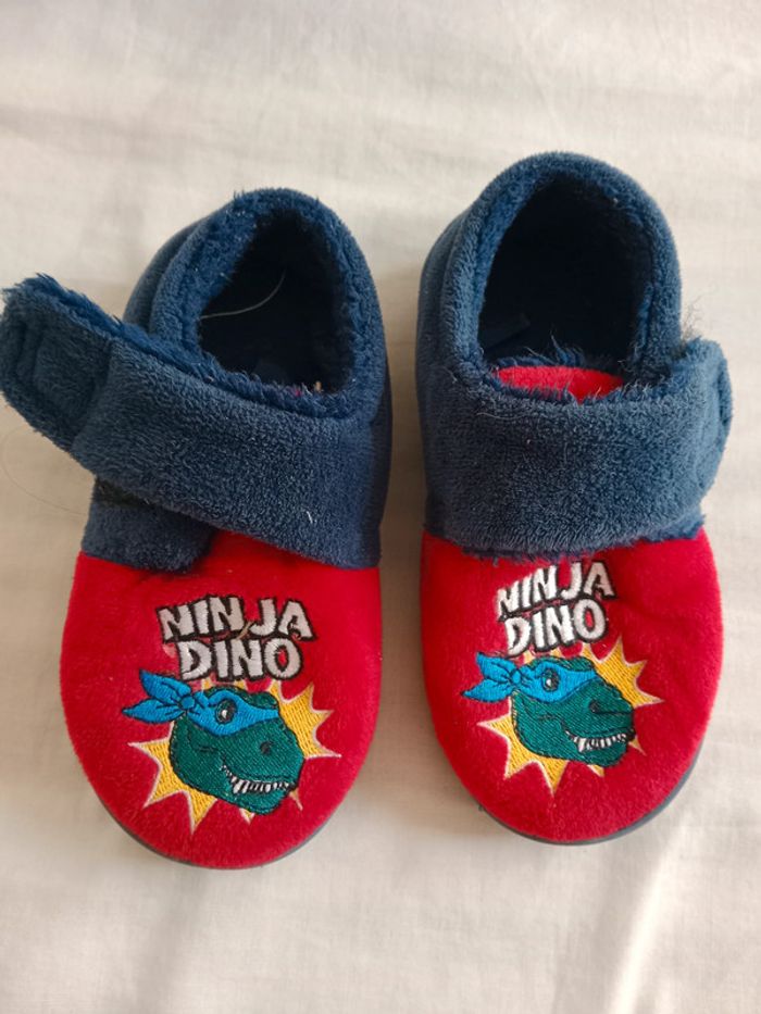 pantoufles Ninja Dino pointure 29