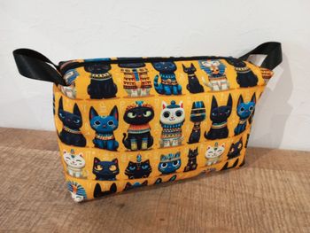 Trousse maquillage jaune chats égyptien 