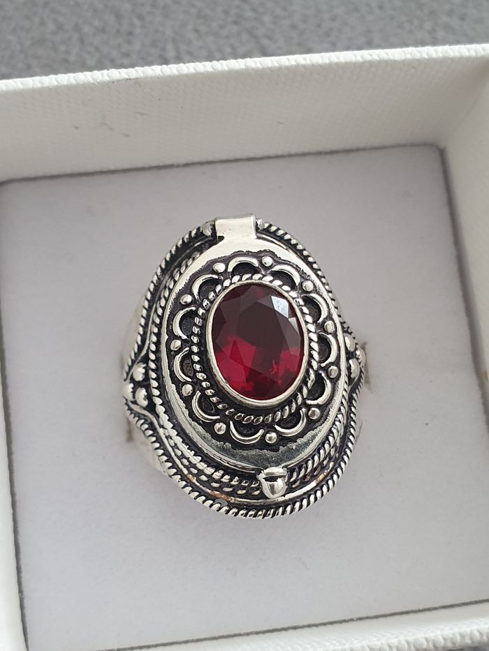 Bague poison rubis en argent vintage - photo numéro 5