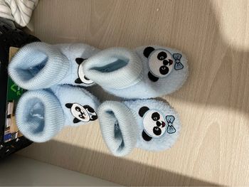 2 paires de chaussons