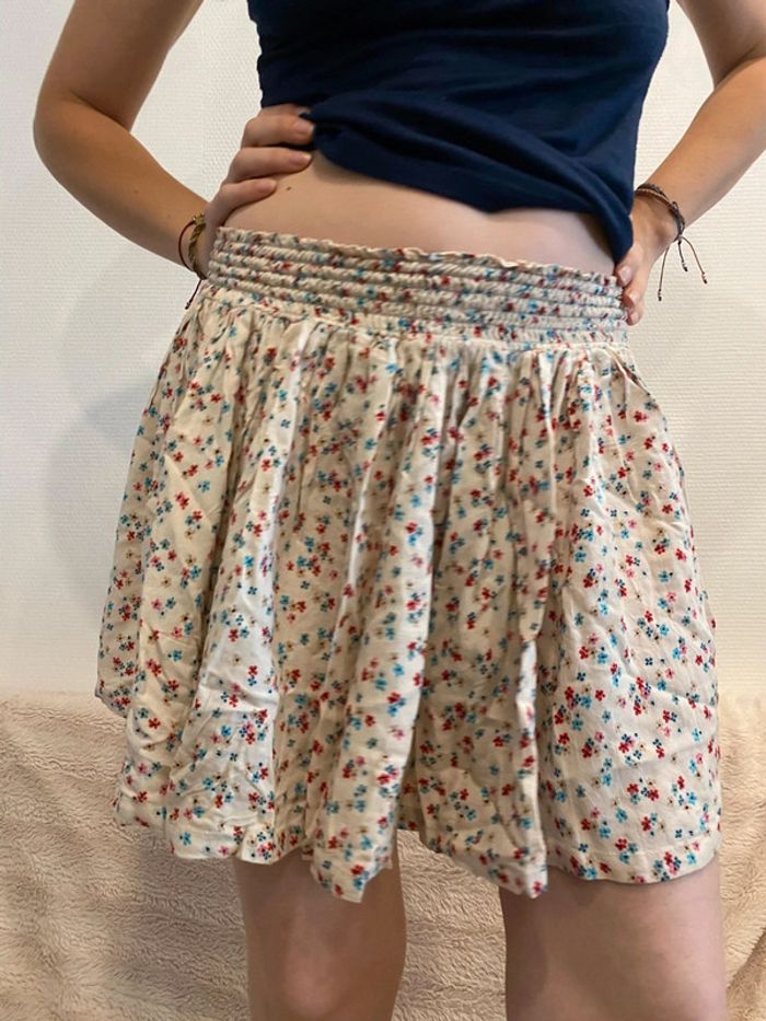 Jupe fleurie 🔸 H&M taille 38 - photo numéro 4