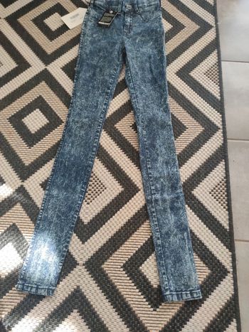 Jeans skinny taille XS (34) drdenim neuf