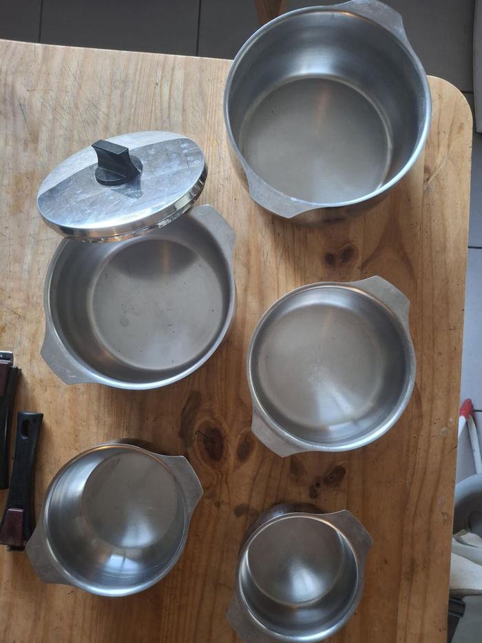 Batterie casseroles en inox 18/10 et cuivre Letang et Rémy en très bon état - photo numéro 3