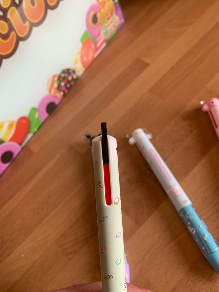 4 Stylos deux couleurs Sanrio - photo numéro 8