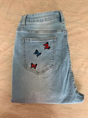 Jean clair slim brodé papillons taille haute