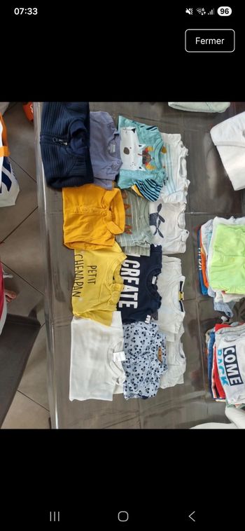 Lot de 13 haut gilet sous pull