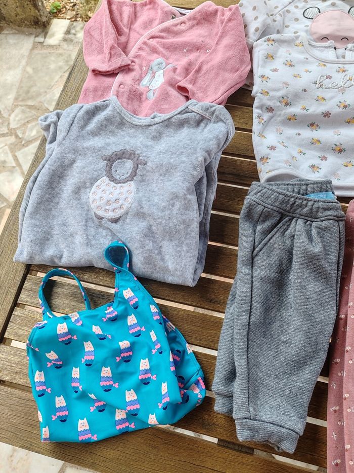 Lot vêtements 6 mois fille - photo numéro 2