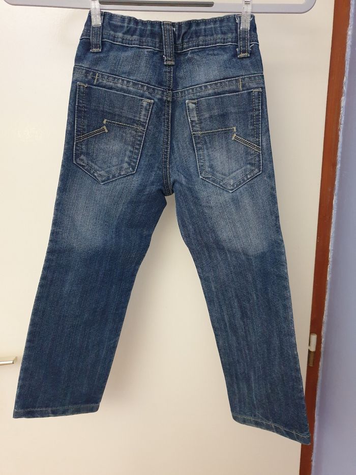 Jeans 4 ans/104 cm - photo numéro 2