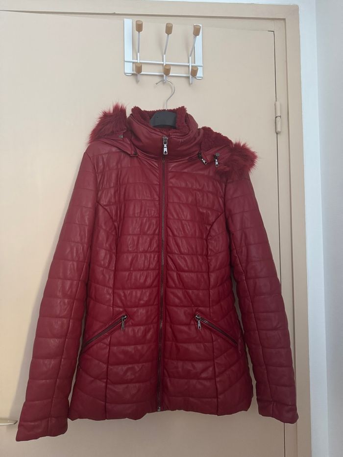 Doudoune/ Manteau matelassé fausse fourrure Bréal Rouge 38/M - photo numéro 9