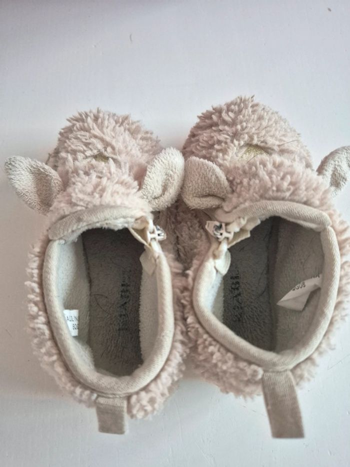 🐾 Chaussons poilus Kiabi taille 22  Cœur doré & oreille 💛 - photo numéro 9