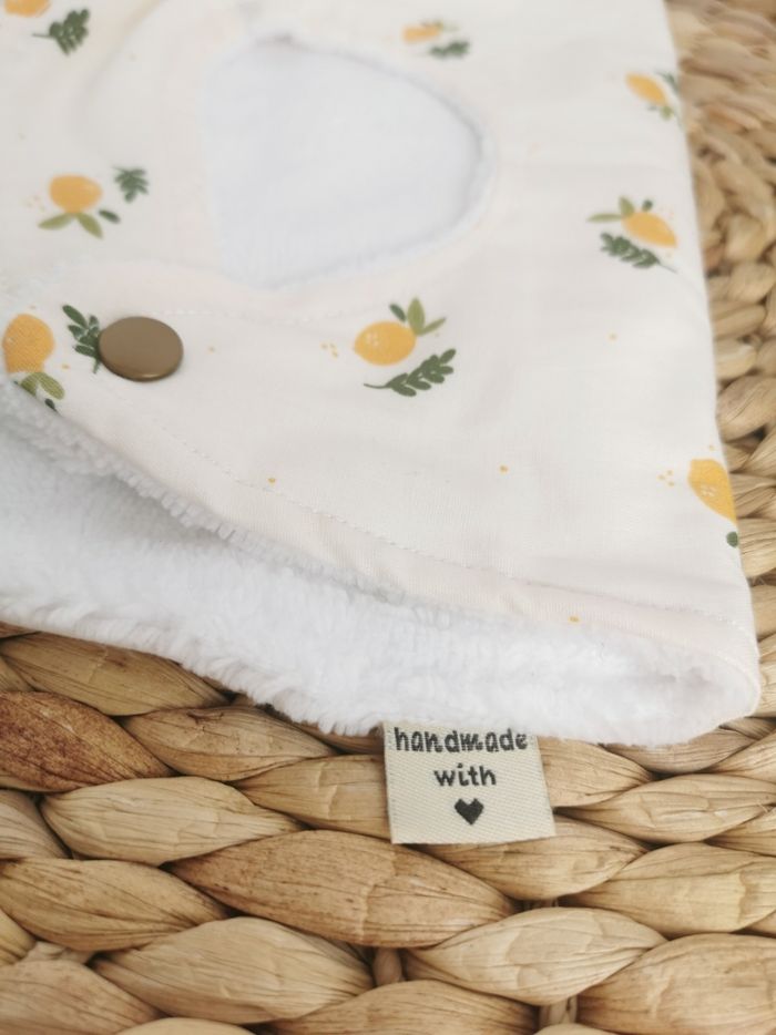 Bavoir à motif Citrons Fait main - photo numéro 4