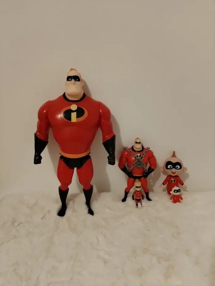 Lot figurines Les indestructibles promo
