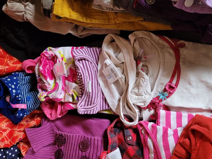 Beau lot de 43 vêtements fille 8 ans vertbaudet, okaïdi, Marese... - photo numéro 7