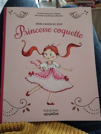 Cahier de jeux princesse coquette 