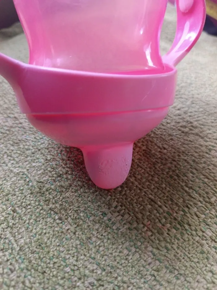 Tasse d'apprentissage rose Alvar. - photo numéro 4