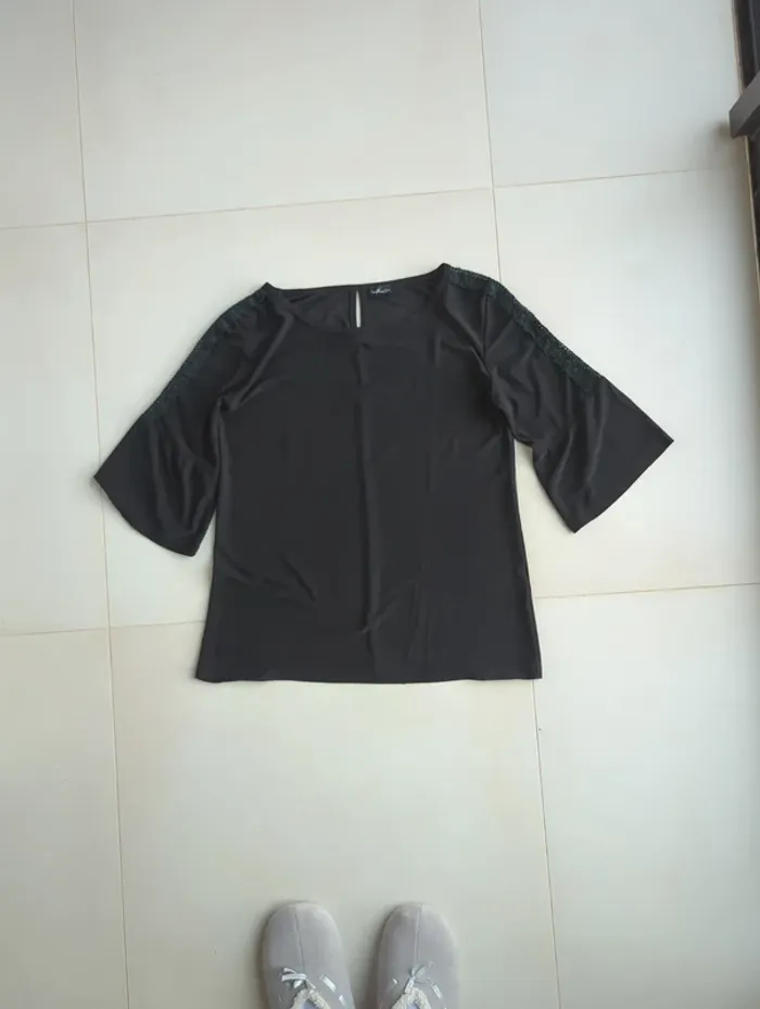 Tee-shirt manches 3/4 dentelle influx taille 36