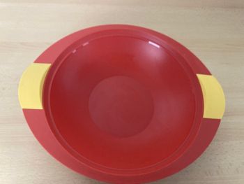 tupperware saladier	2,8 litres