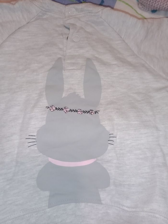 Pull gilet cache coeur 6 mois TBE - photo numéro 5