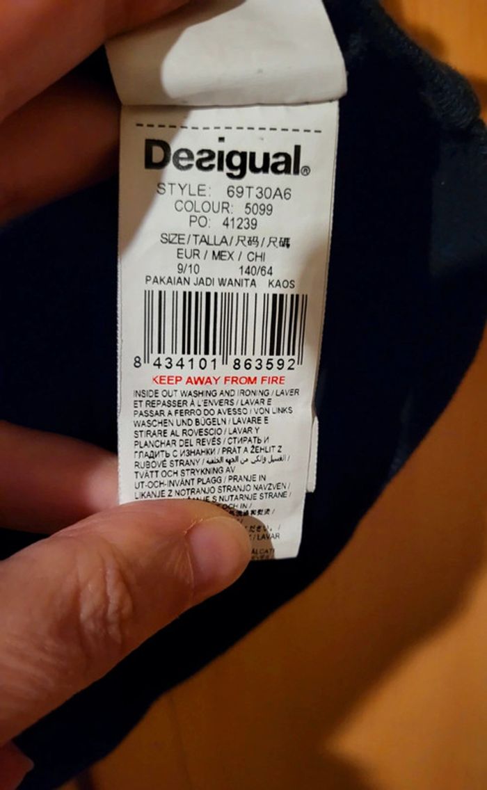 🟣 9 / 10 ans Pull Desigual Coeur 🟣 - photo numéro 5