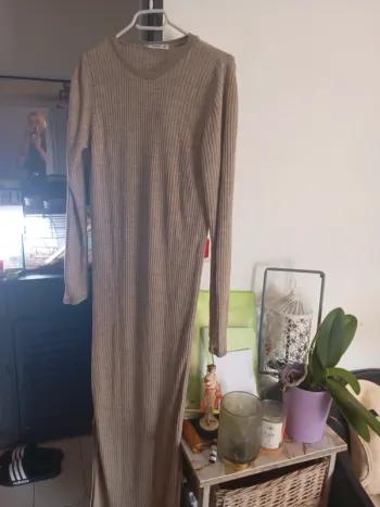 Robe en laine mango beige