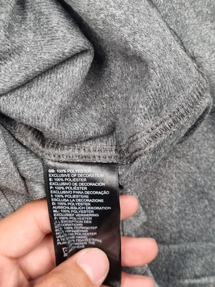Sweat The North Face gris S Femmes (mesures en photos) - photo numéro 10
