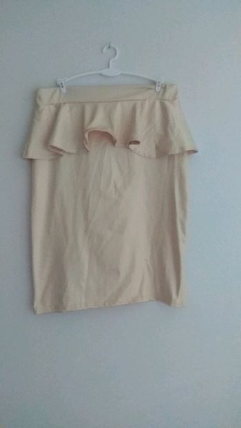 Jupe fourreau avec basque