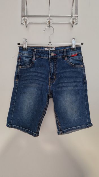 Short 8 ans comme neuf 