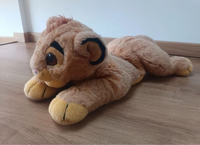 Peluche simba range pyjama Disney