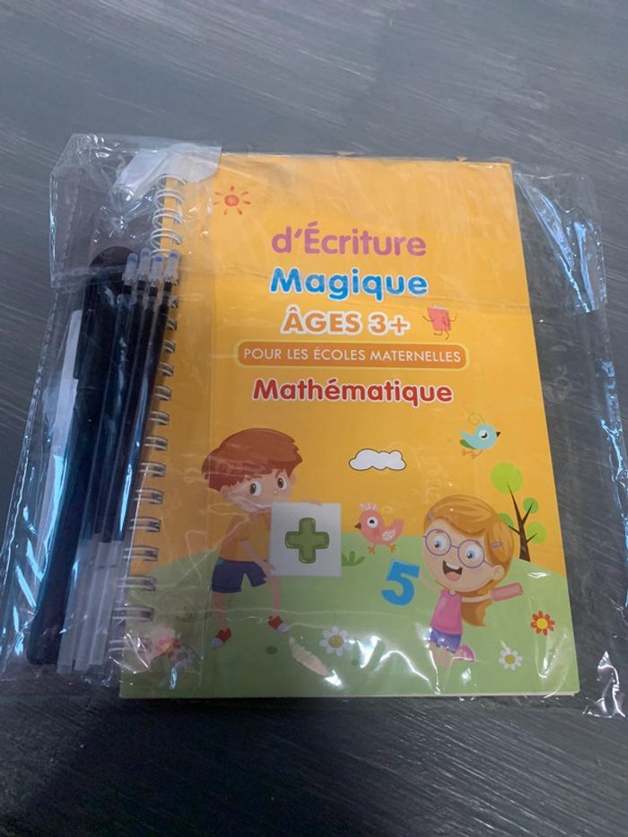 Cahier magique/ livre d’activités - photo numéro 8