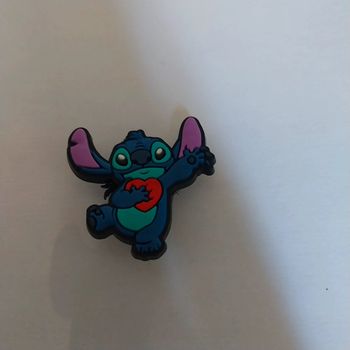 Jibbitz crocs neuf stitch et soul