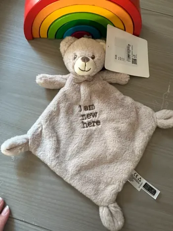 Doudou plat Ours beige crème "I am new here" nicotoy C&A