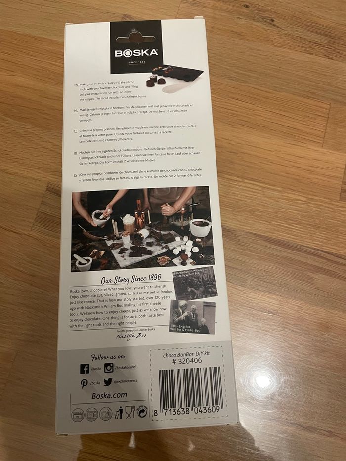 Lot moules en silicone neuf pour chocolat - photo numéro 5