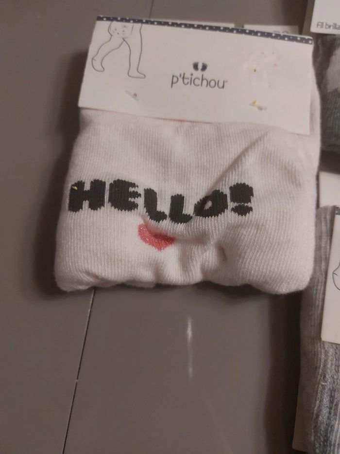 5 paires de collants 6/12 mois . 18/20 - photo numéro 2