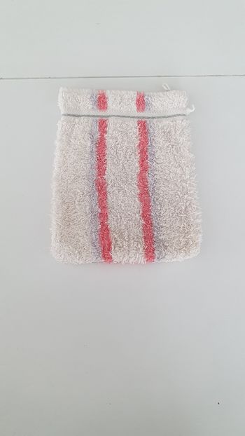 Gant de toilette rose et blanc