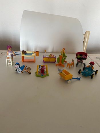 Chambre et jouets bébé playmobyl