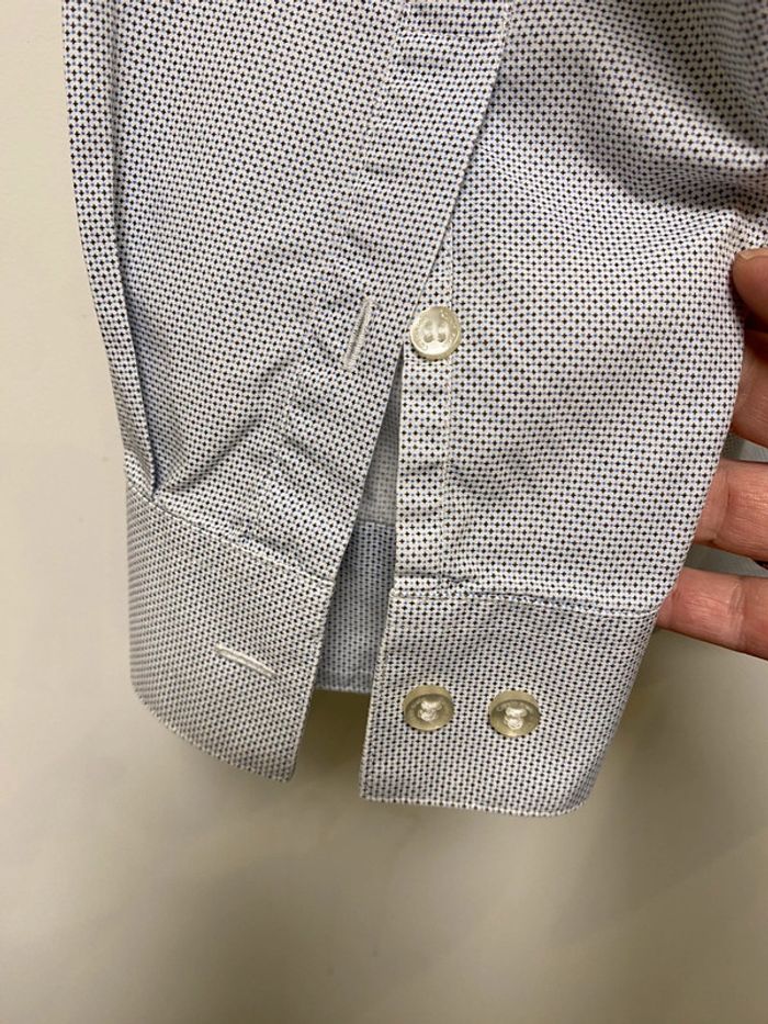 Superbe chemise blanche à motif bleu Calvin Klein taille L 40 traces au col sinon impeccable - photo numéro 5