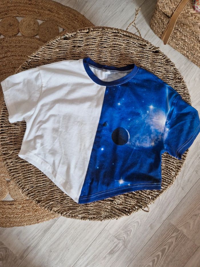 Tee shirt court planète cosmique Shein 🍭 10 ans🍭