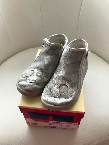 Chaussons fille taille 26