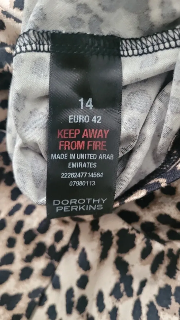 Robe Dorothy perkins neuve 42 - photo numéro 11