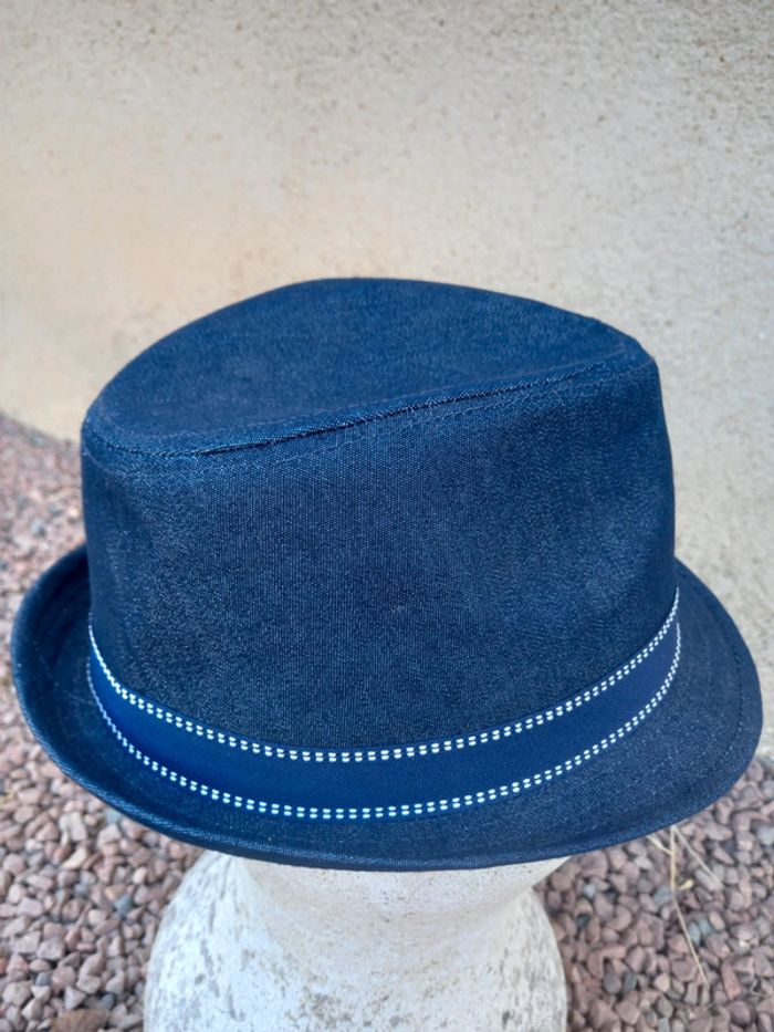 Chapeau - photo numéro 2