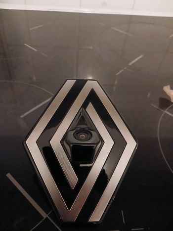 Caméra de recul dans Logo Renault - Clio 5 / Zoe