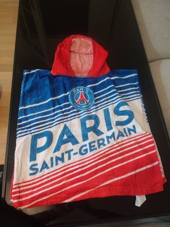 2 sorties de bain bébés 0-6 mois Paris Saint Germain