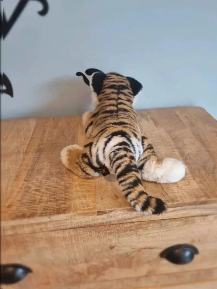 Peluche bébé tigre eco 35 cm - photo numéro 3