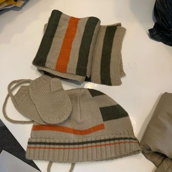 Veste bebe 6 mois avec ensamble - photo numéro 2