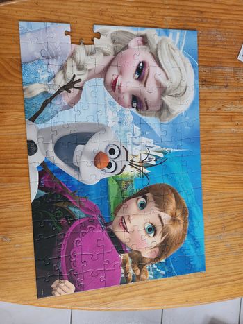Lots 4 puzzles reines des neiges