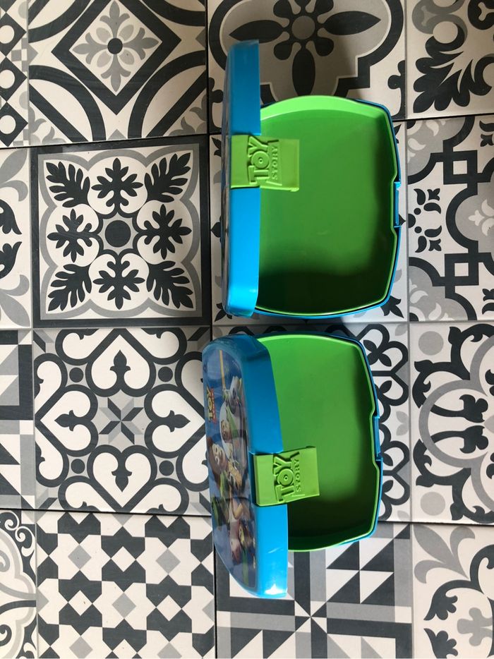 2 boîtes à goûter avec compartiment Toy story neuves - photo numéro 2