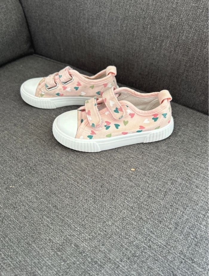 Basket à scratch à motif cœur fille taille 26 - photo numéro 3