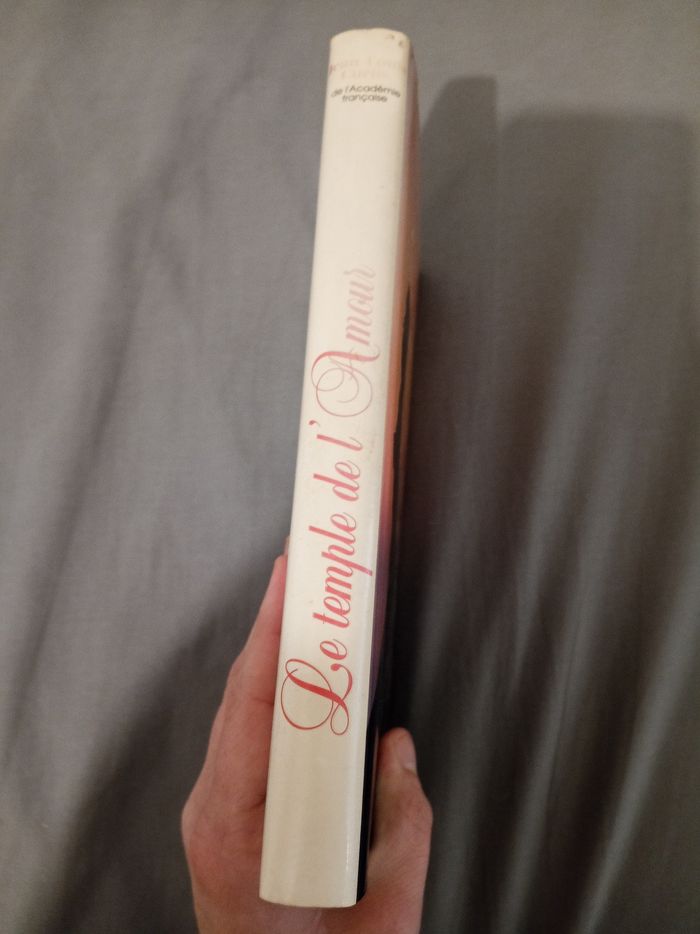 Livre (155) 📚 Le temple de l'amour - photo numéro 3